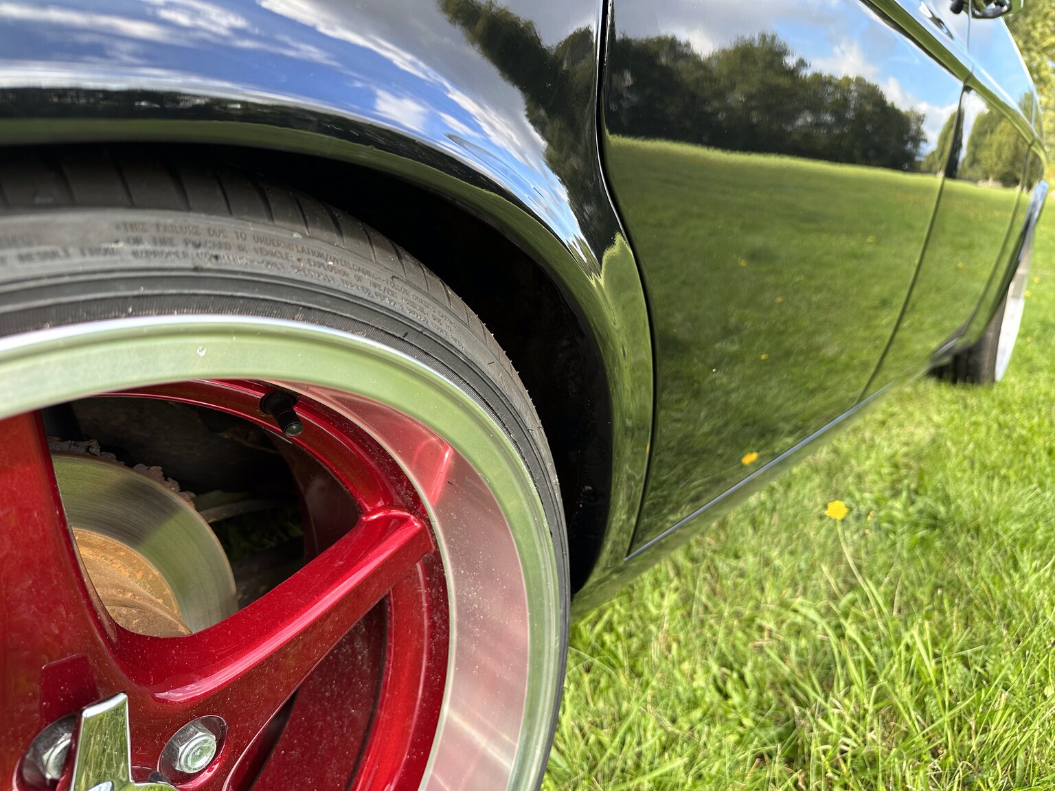 Aussenfoto 1969 Volvo 144 custom