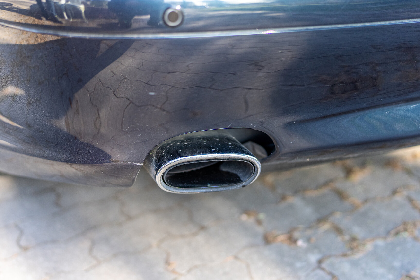 Exterior image of 2002 Mercedes-Benz SL 500