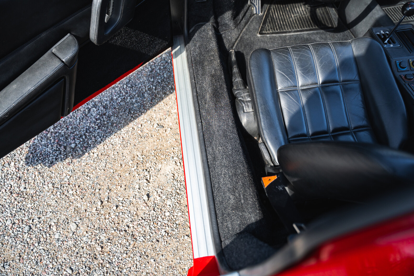 Interiörbild 1989 Ferrari 328 GTS