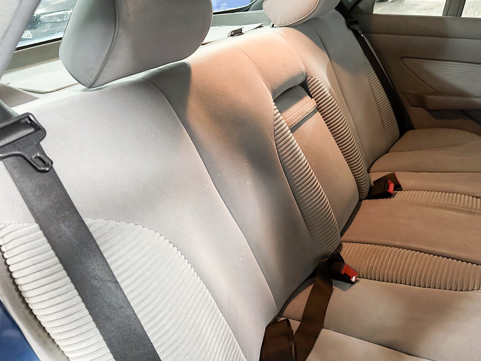 Interior image of 1985 Mercedes-Benz 500 SEL