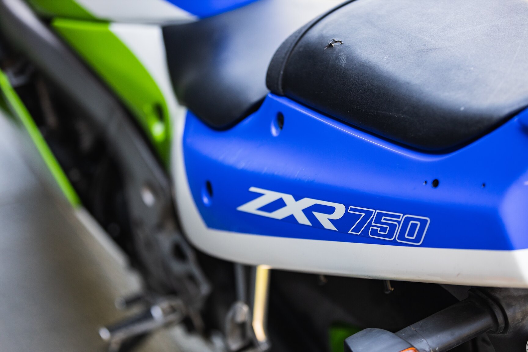 Exteriörbild på 1992 Kawasaki ZX 750 J (30)