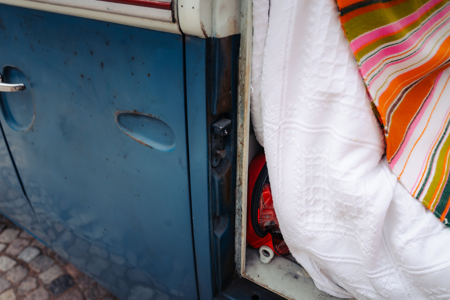 Interior image of 1964 Volkswagen Kleinbus Transporter 1500 Deluxe “21-fönsters Samba”