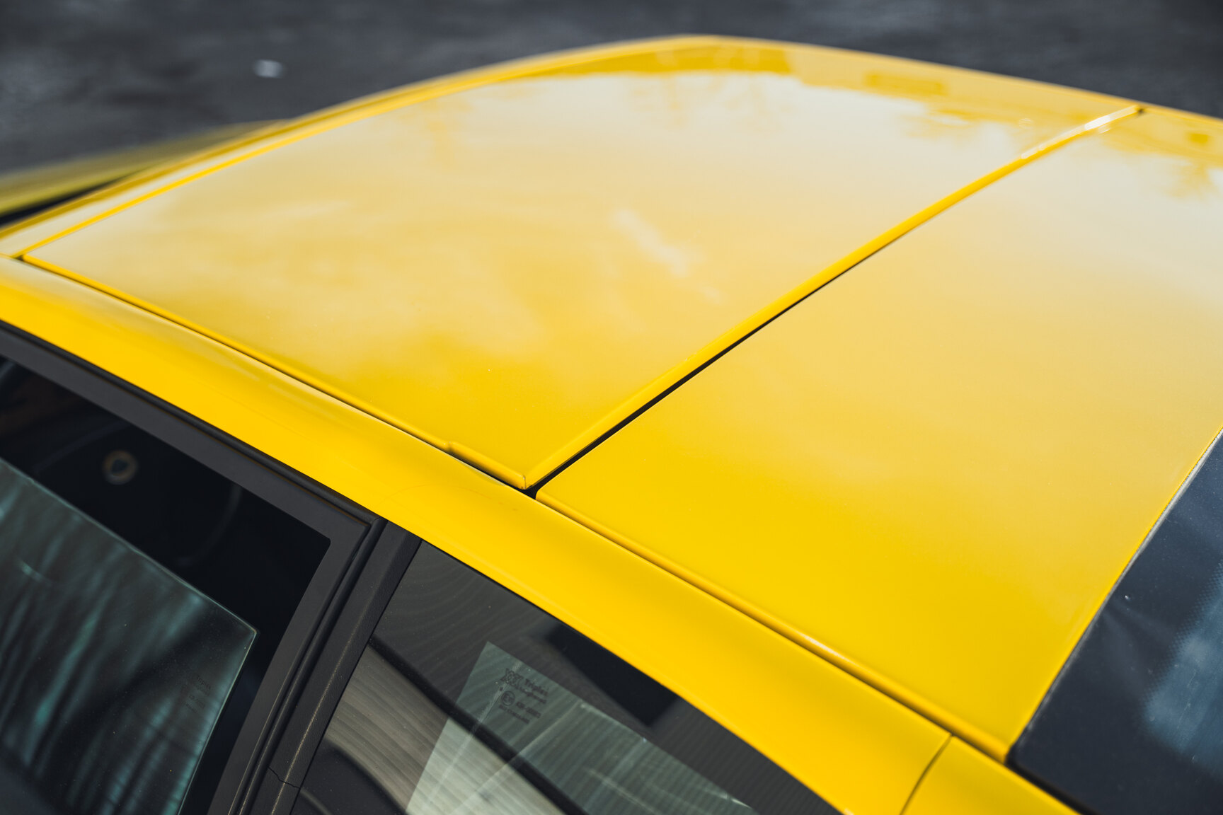Exterior image of 1989 Lotus Esprit Turbo SE