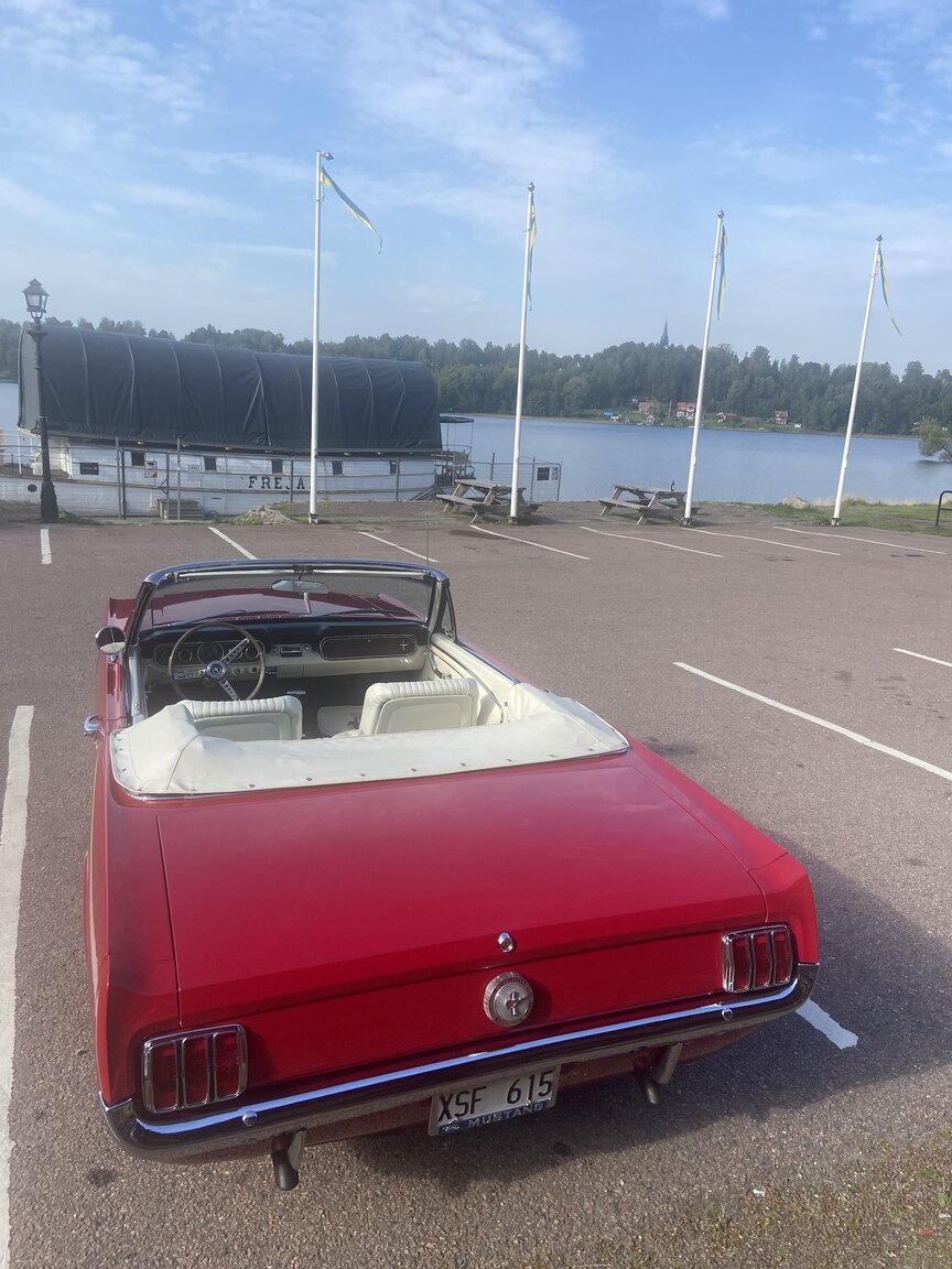 Exteriörbild på 1966 Ford Mustang Convertible
