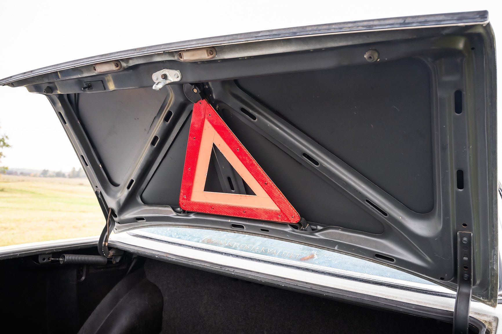 Innenraumfoto von 1985 Mercedes-Benz 200 Automatic