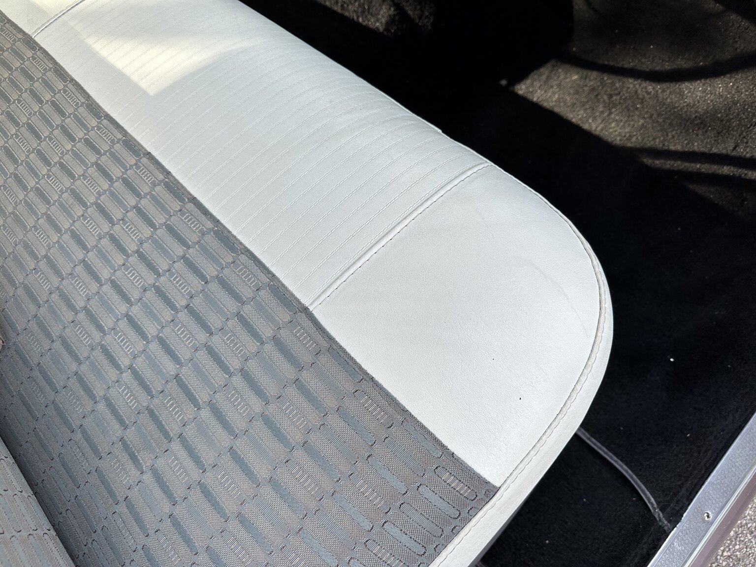 Interiörbild 1957 Chevrolet Two-Ten Restomod (32)