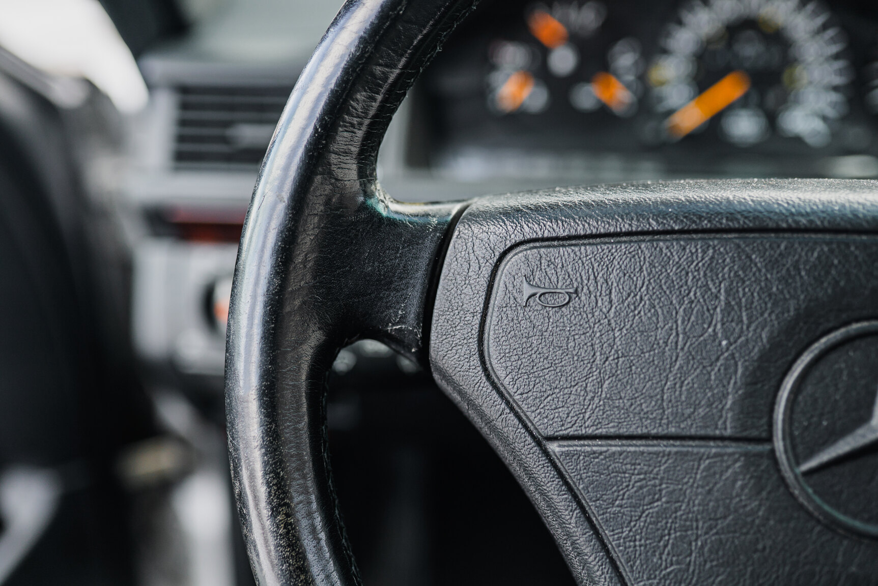 Interiörbild 1992 Mercedes-Benz 300CE-24V