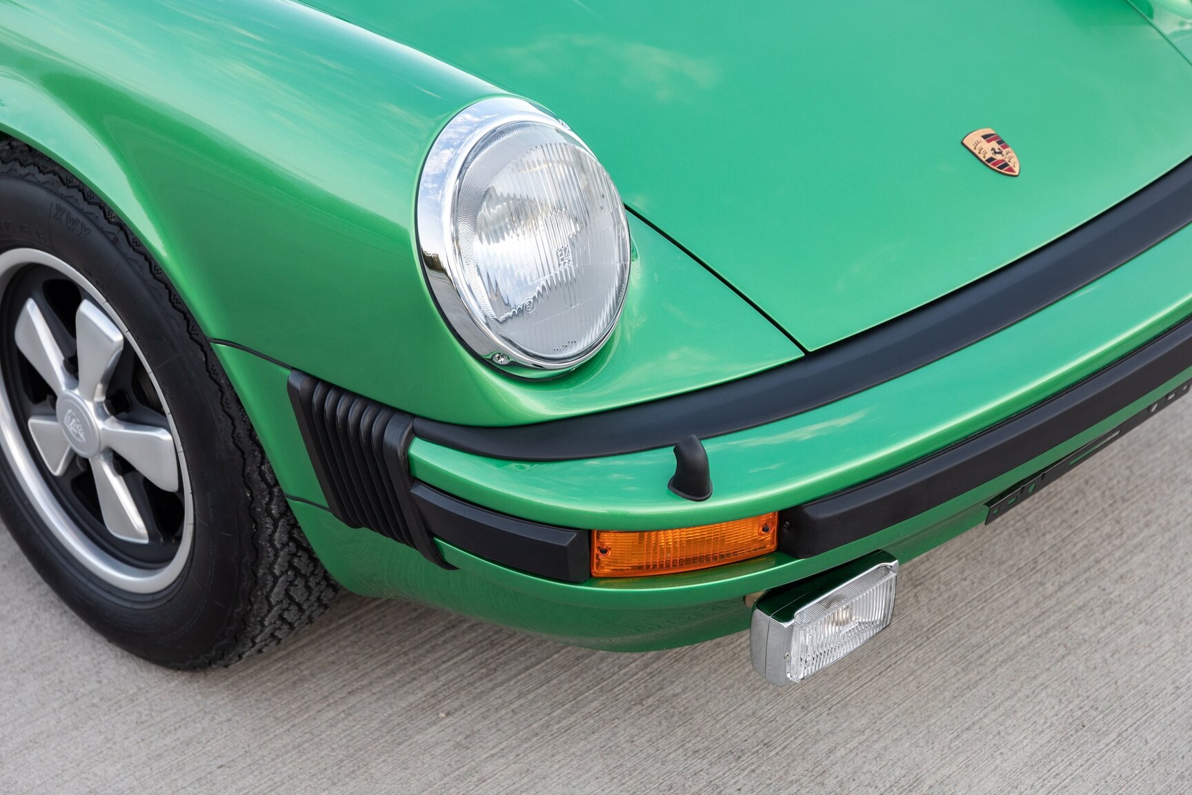 Exteriörbild på 1974 Porsche 911 S Targa
