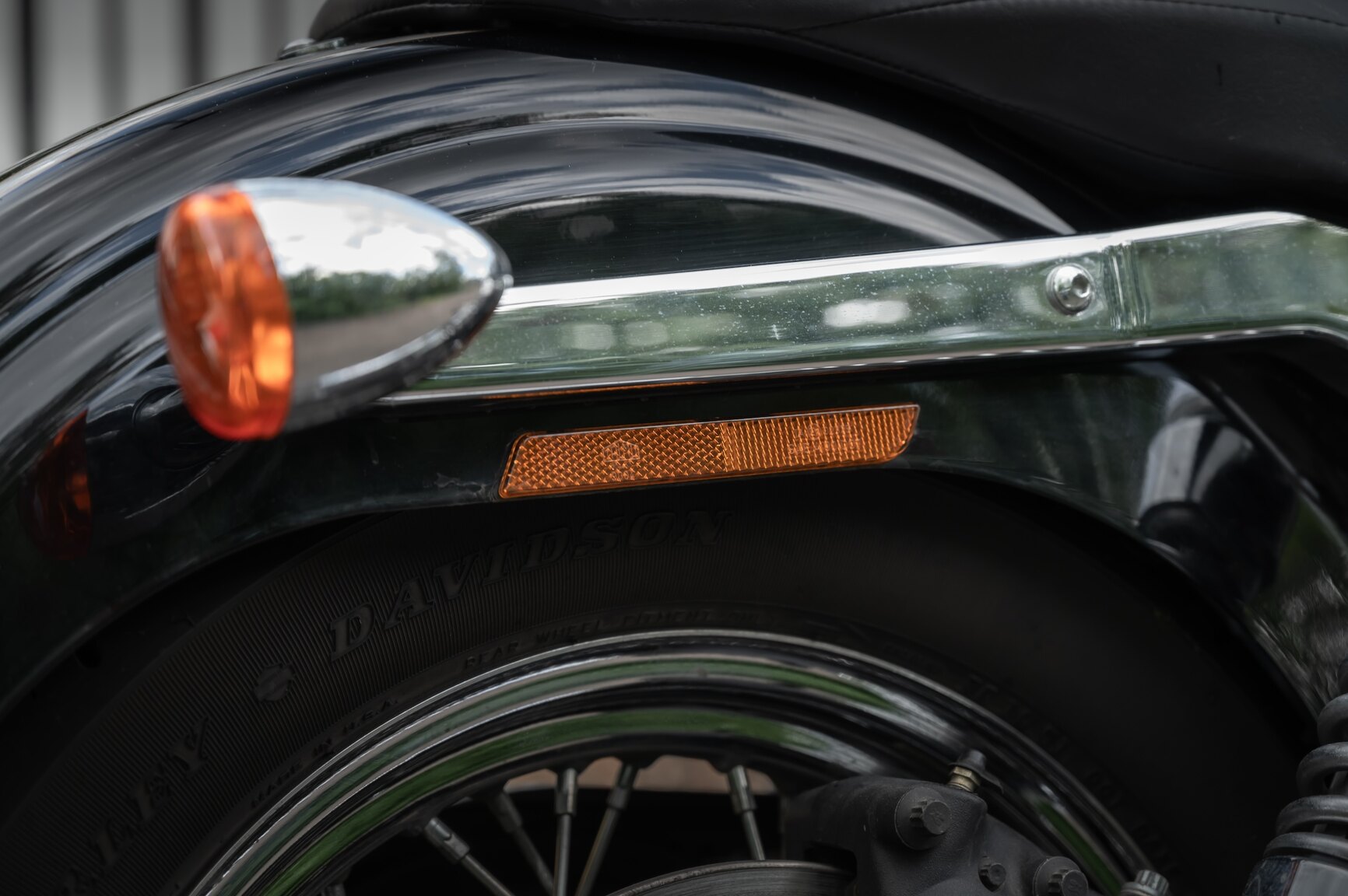 Exteriörbild på 2003 Harley-Davidson FXDL 100th Anniversary