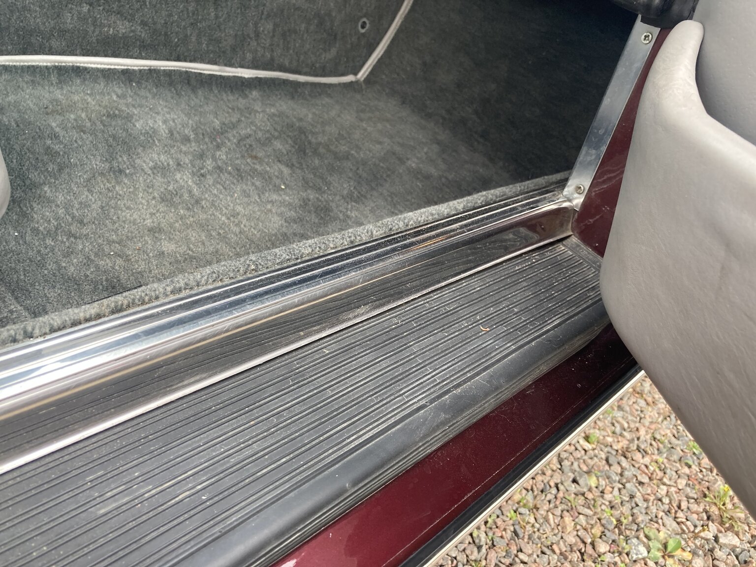 Interior image of 1973 Mercedes-Benz 450 SLC (39)