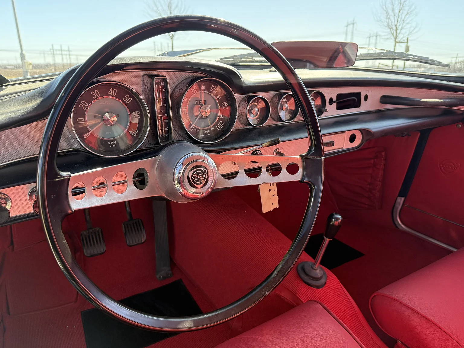 Innenraumfoto von 1966 Volvo P 1800S (15)