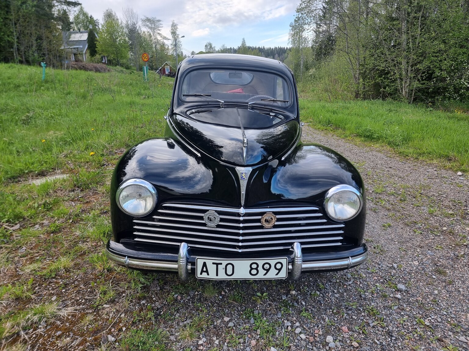 Exteriörbild på 1951 Peugeot 203 De Luxe