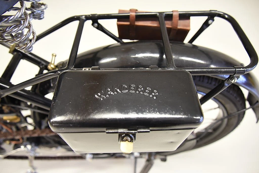 Bild på 1913 Wanderer 3PS V-Twin välrenoverad mc svensksåld från Falun (22)