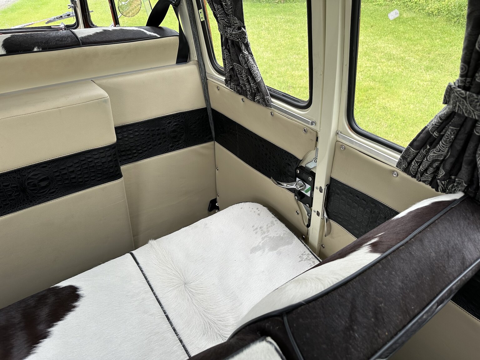 Interior image of 1970 Volkswagen T1