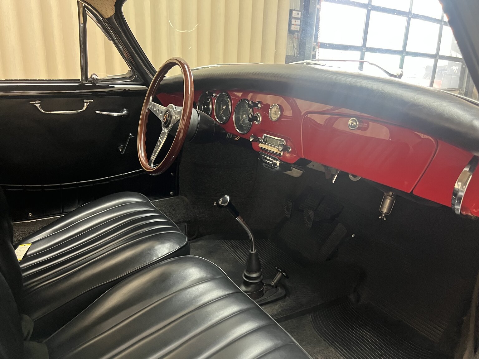 Interior image of 1960 Porsche 356