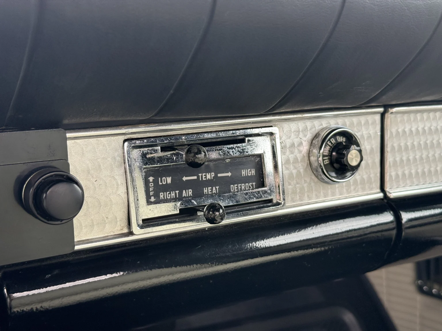 Innenraumfoto von 1957 Ford Thunderbird (27)