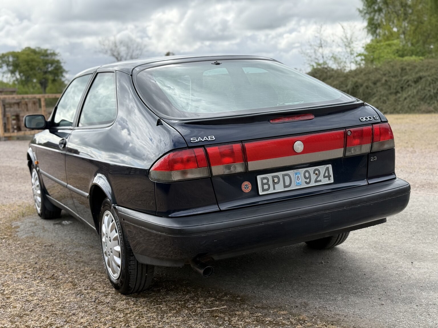 Exterior image of 1997 SAAB 900