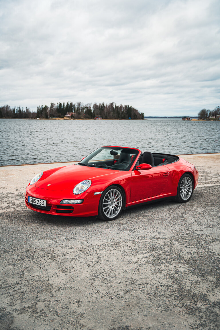 Exteriörbild på 2007 Porsche Carrera 4S Cabriolet