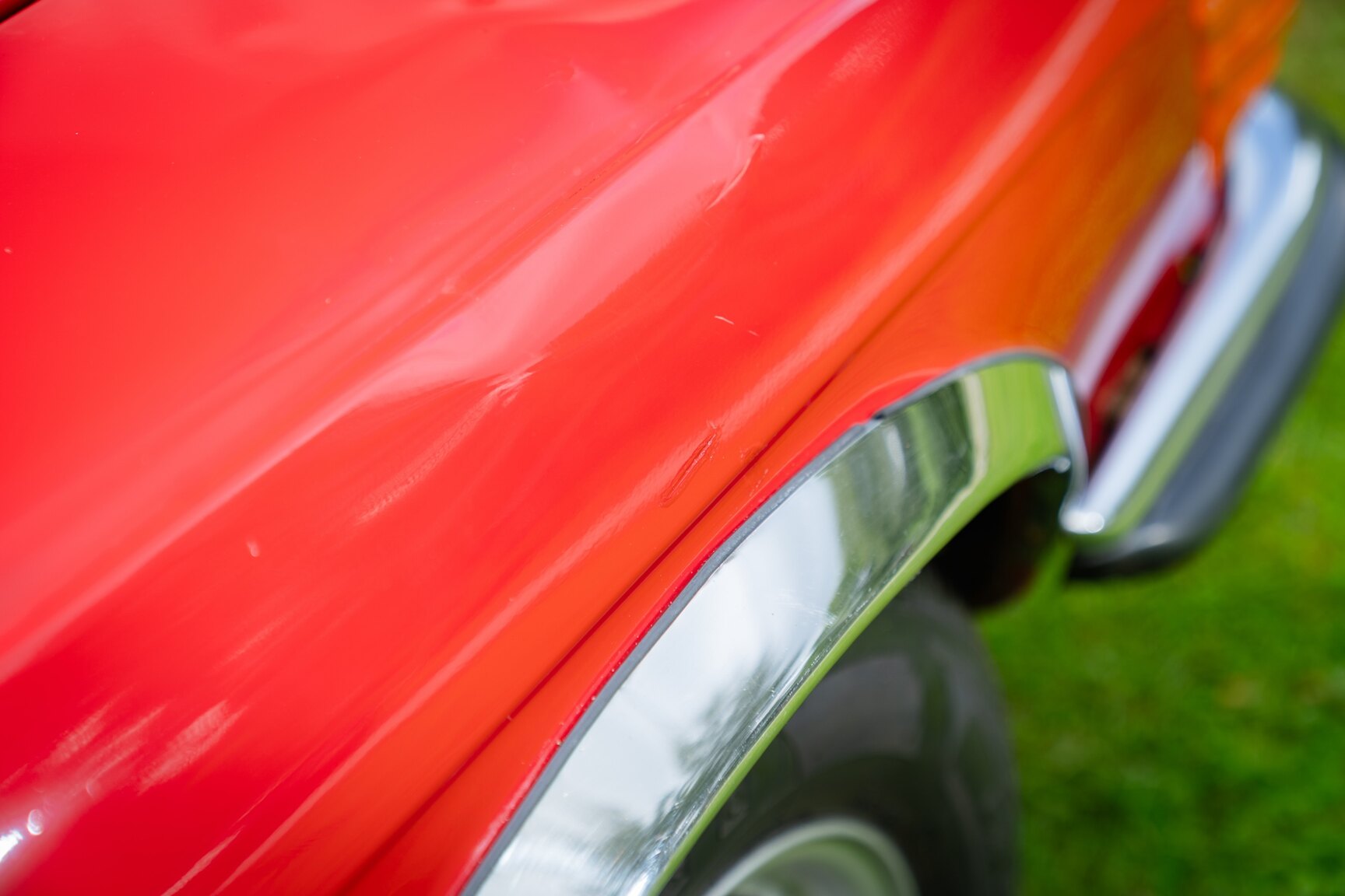 Exterior image of 1975 Mercedes-Benz 350 SLC