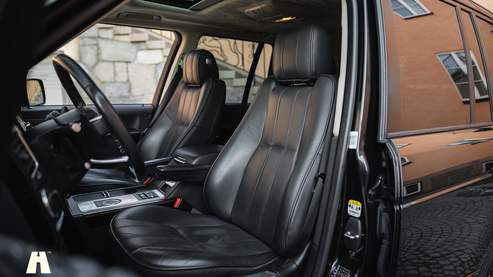 Interior image of 2012 Land Rover Range Rover Westminster TDV8 (L322)