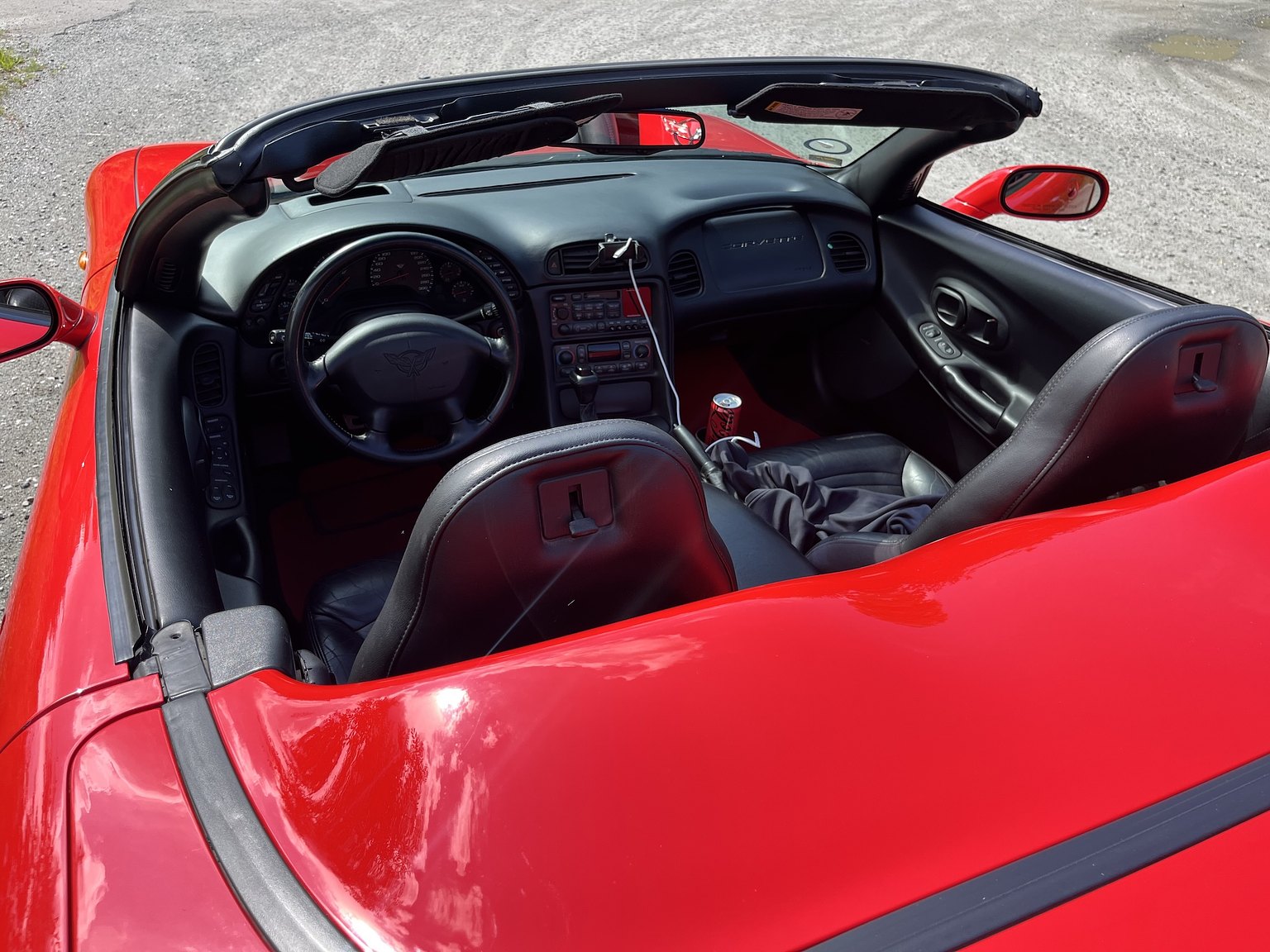 Exterior image of 2000 Chevrolet Corvette Cabriolet