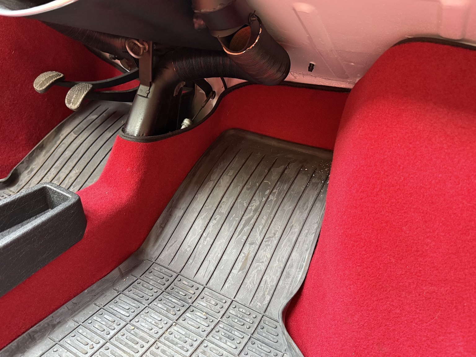 Interior image of 1965 Fiat 500F