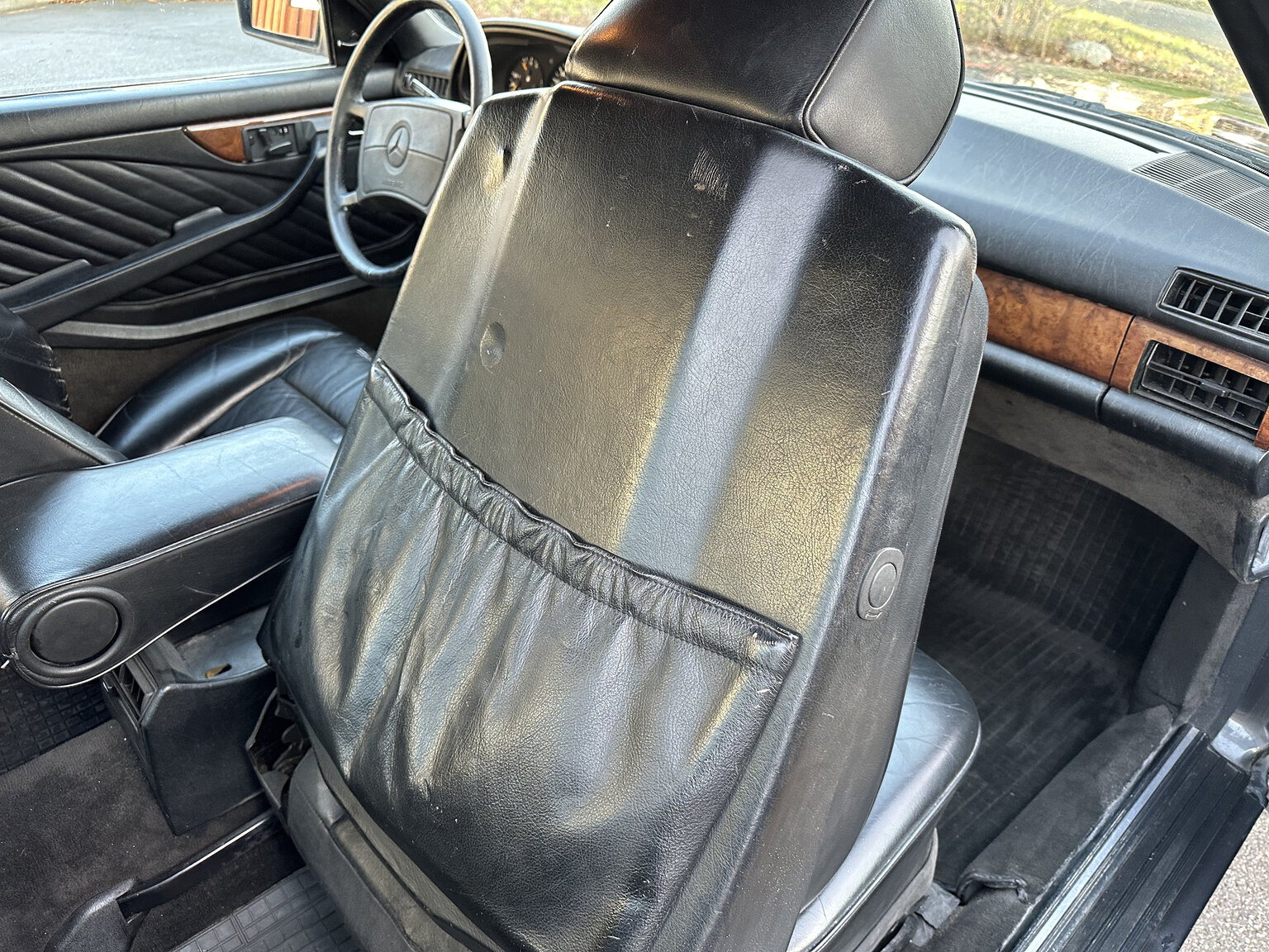 Innenraumfoto von 1988 Mercedes 560 SEC