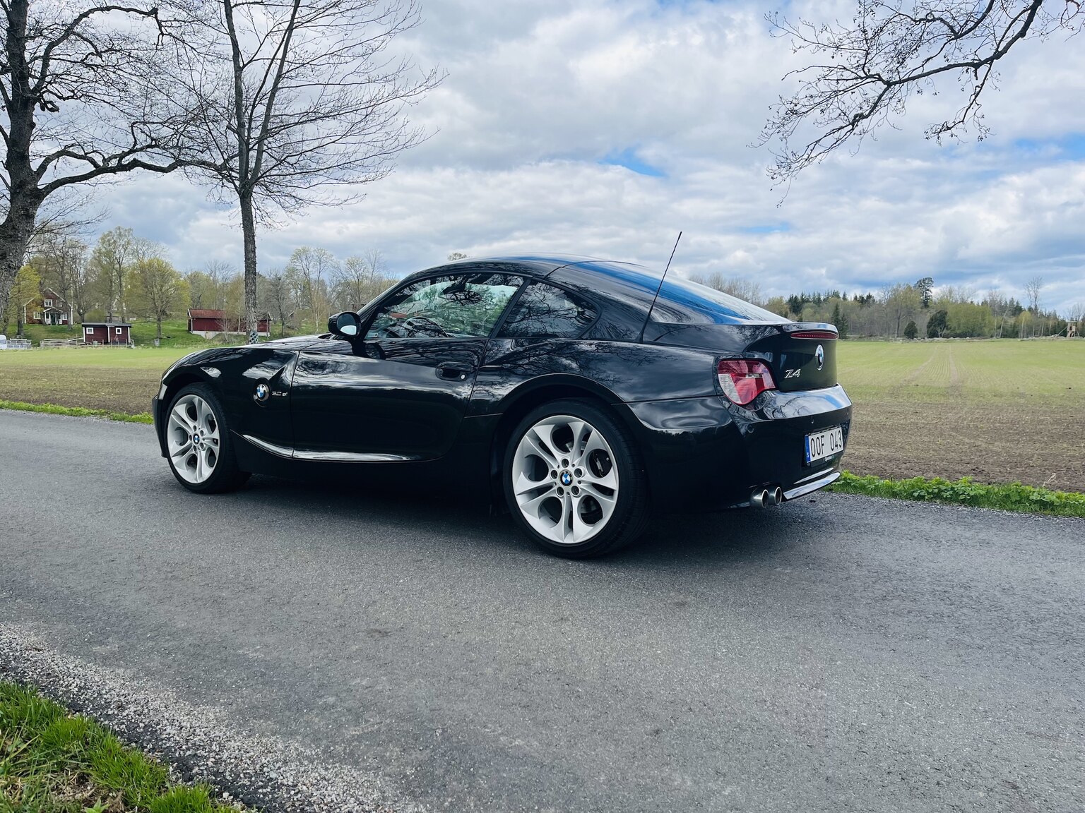 Exterior image of 2007 BMW Z4 3.0Si Coupé