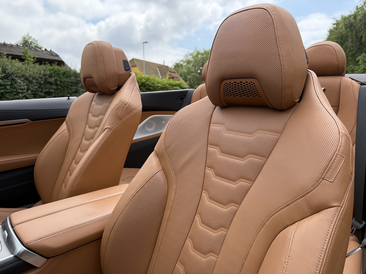 Interior image of 2019 BMW M850i xDrive Convertible Steptronic