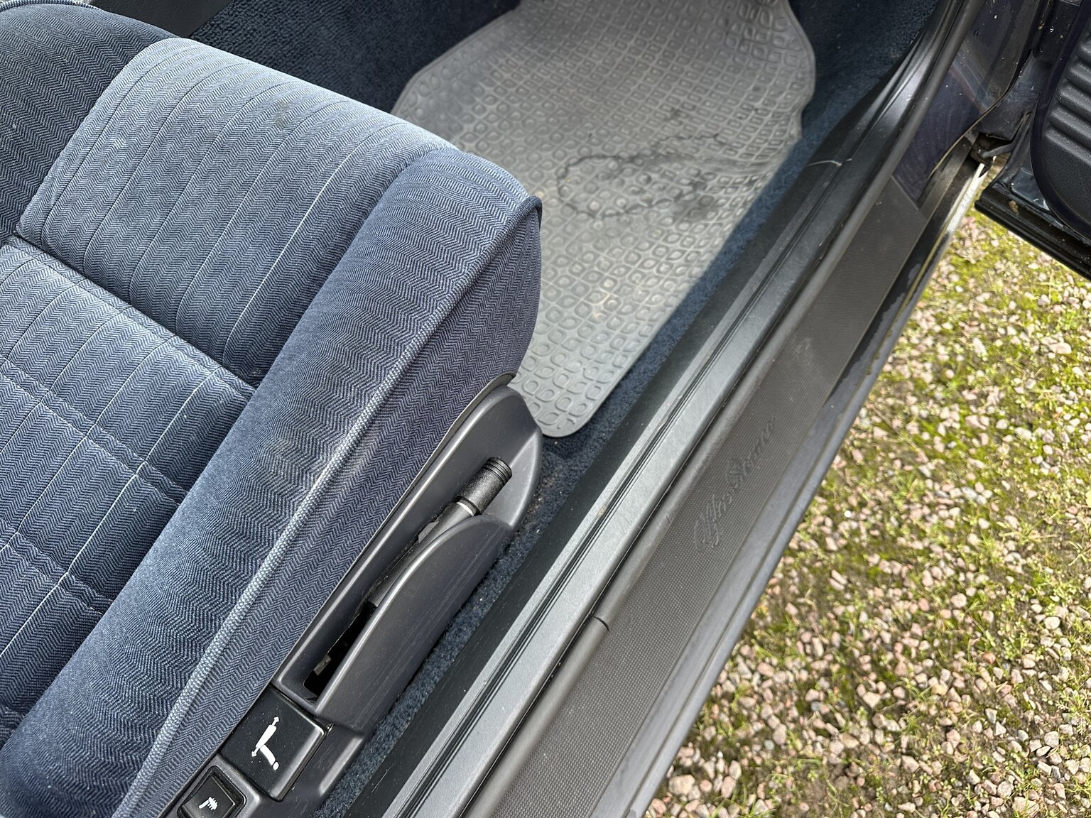 Interior image of 1994 Alfa Romeo 164