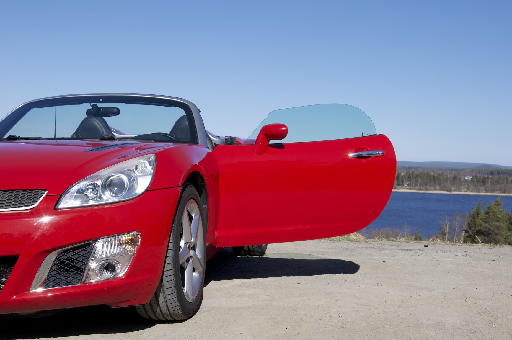 Exterior image of 2007 Opel GT 2.0 Turbo