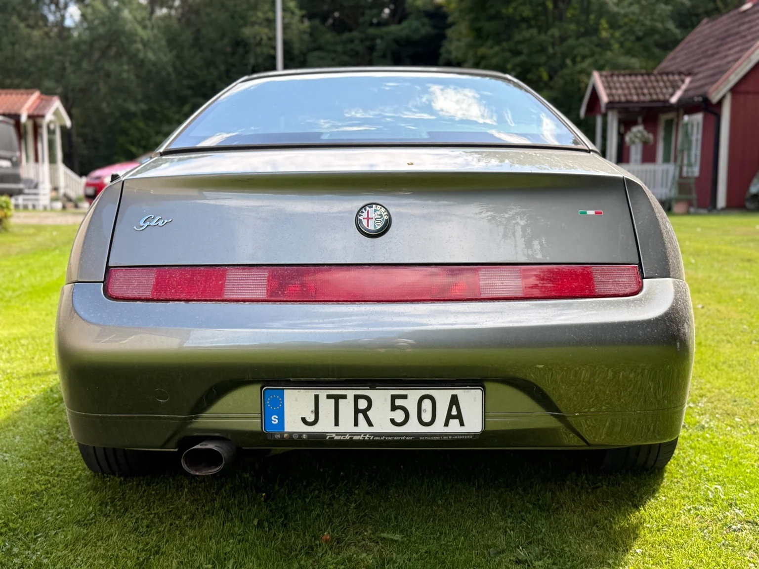 Exteriörbild på 1997 Alfa Romeo GTV (11)