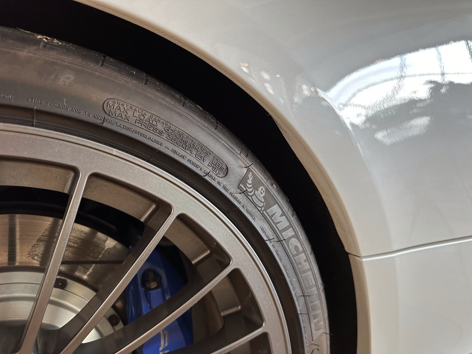 Exterior image of 2012 ALPINA B3 GT3 Switch-Tronic