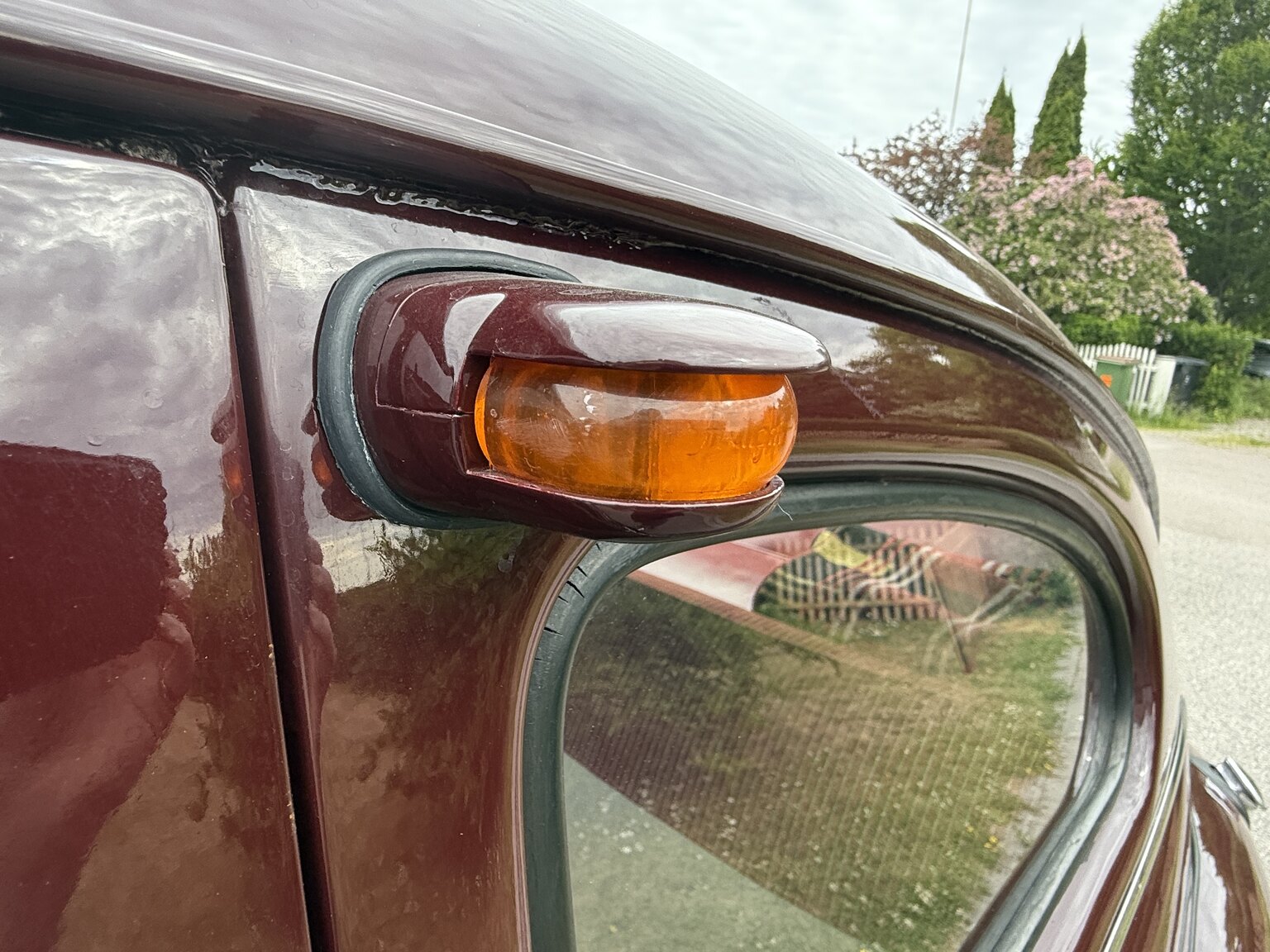 Exterior image of 1953 Volvo PV 444 ES
