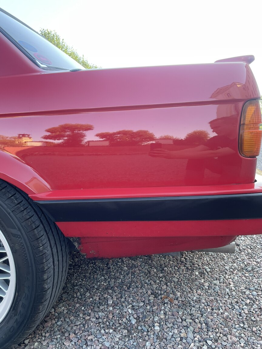 Exteriörbild på 1987 BMW 320i