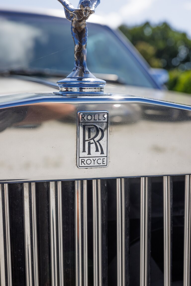 Exterior image of 1991 Rolls Royce Silver Spur LWB