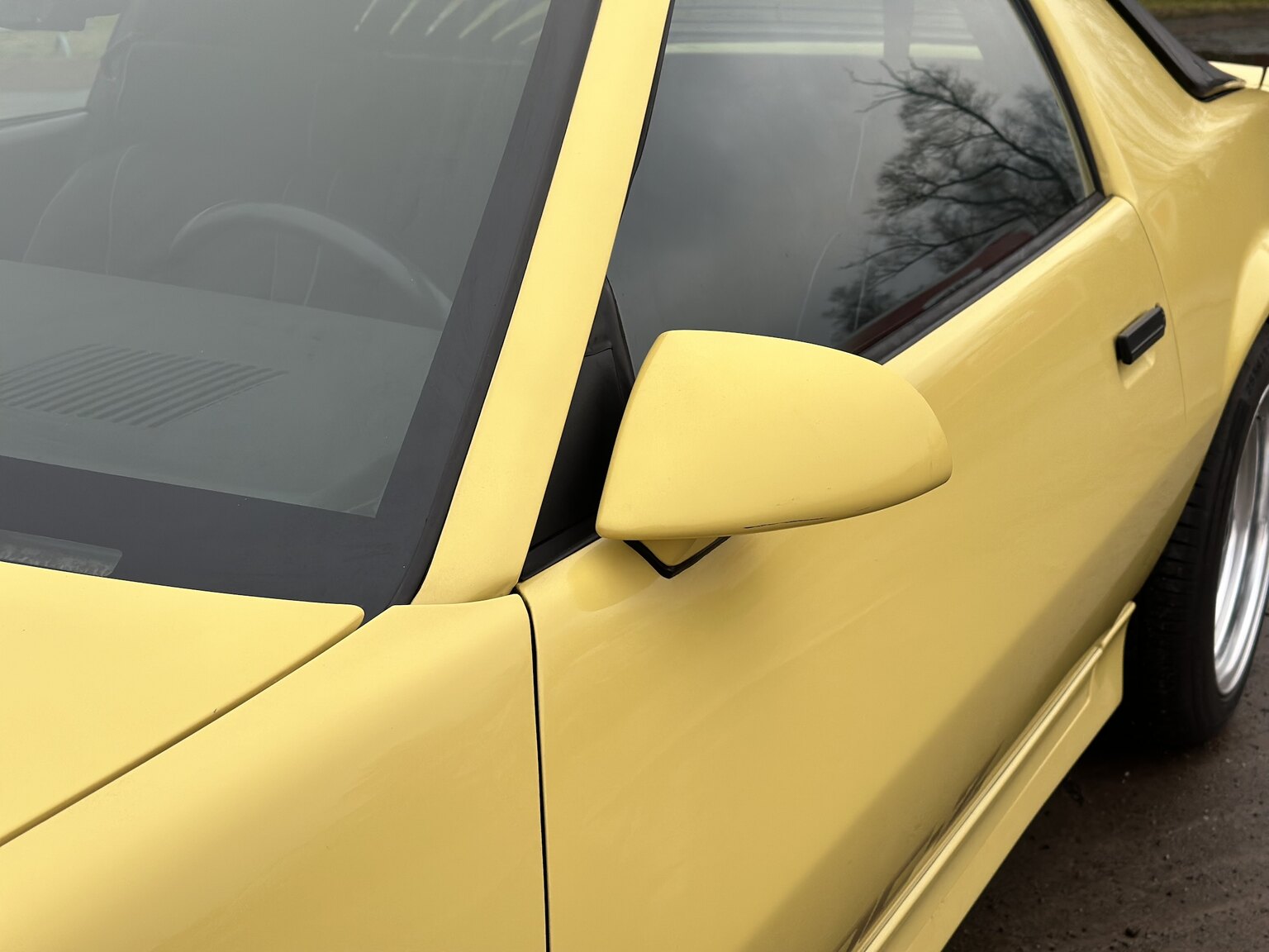 Exterior image of 1987 Chevrolet Camaro Z28