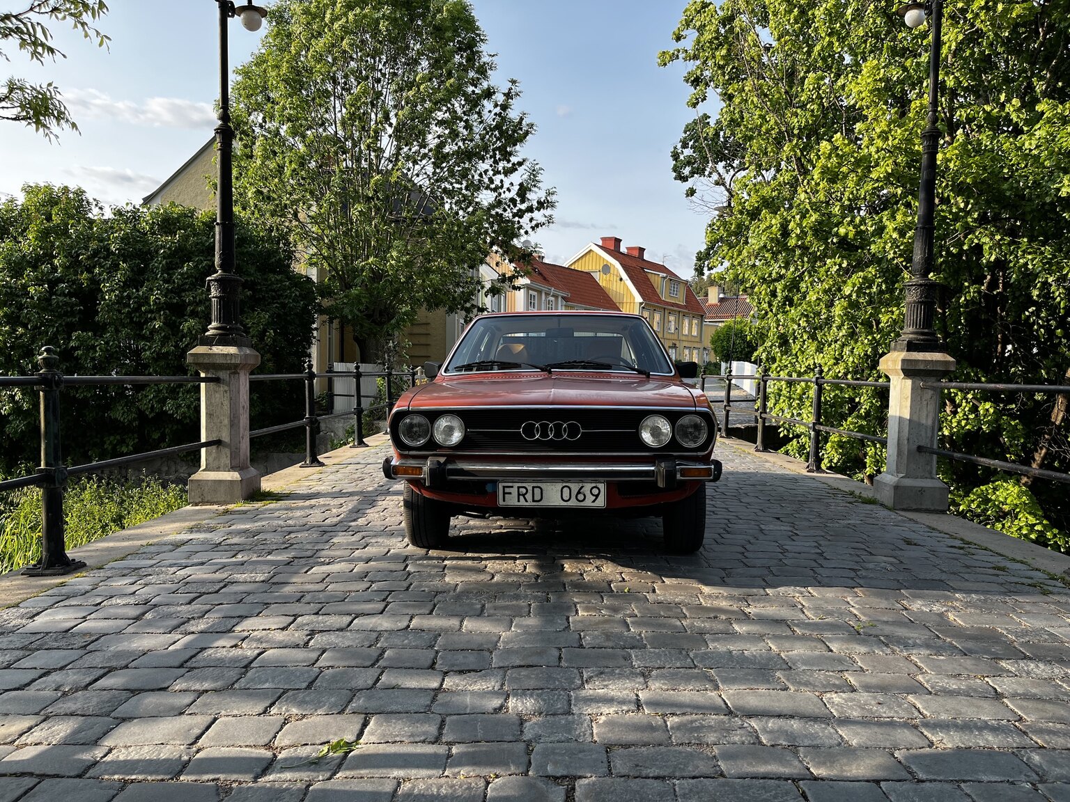 Exterior image of 1976 Audi 80 GL B1  (28)