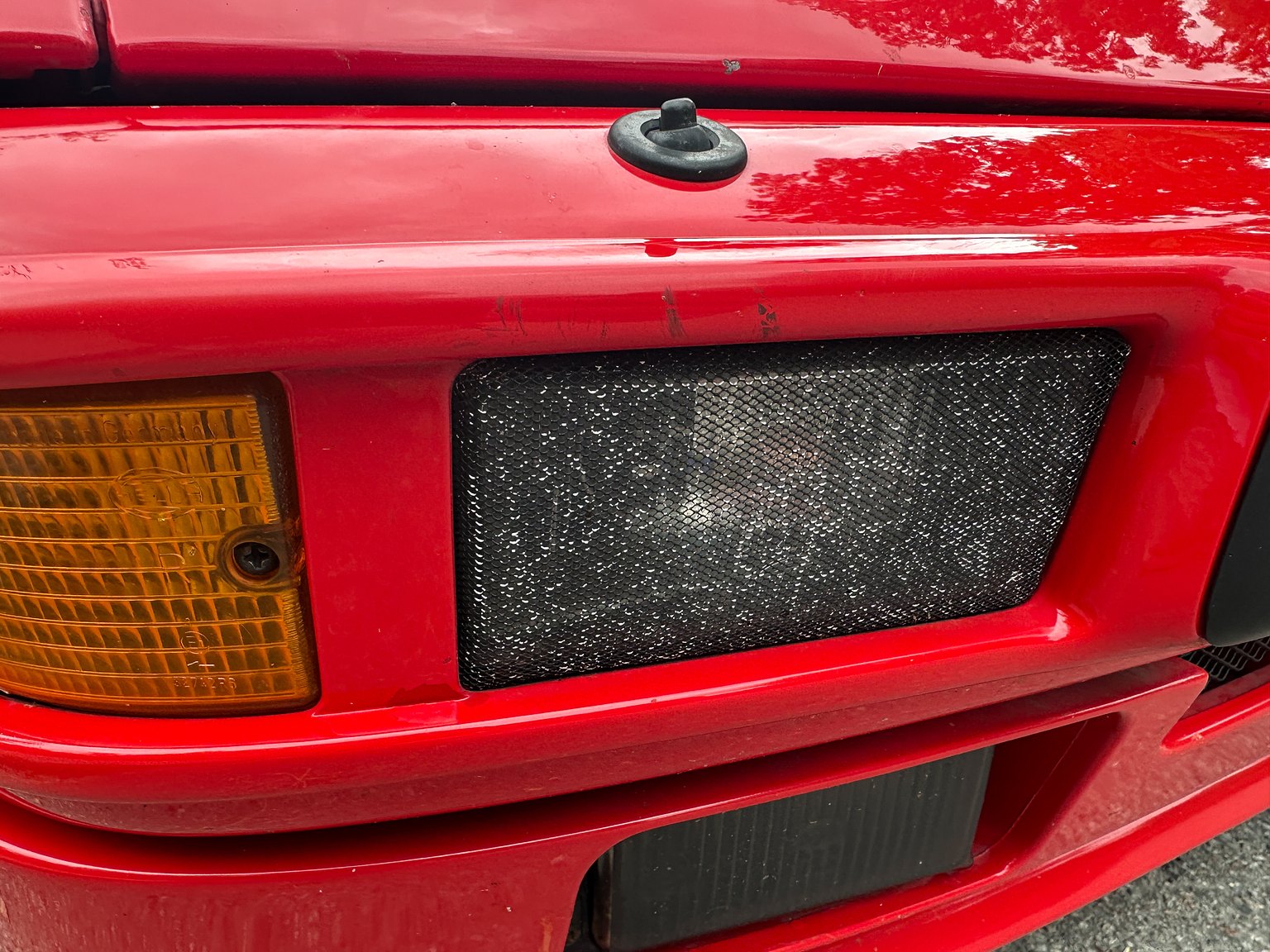 Exterior image of 1988 Porsche 944