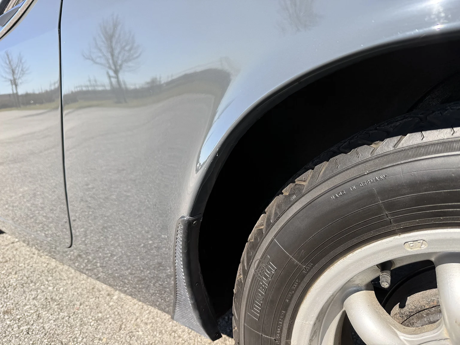 Exterior image of 1966 Volvo P 1800S (44)