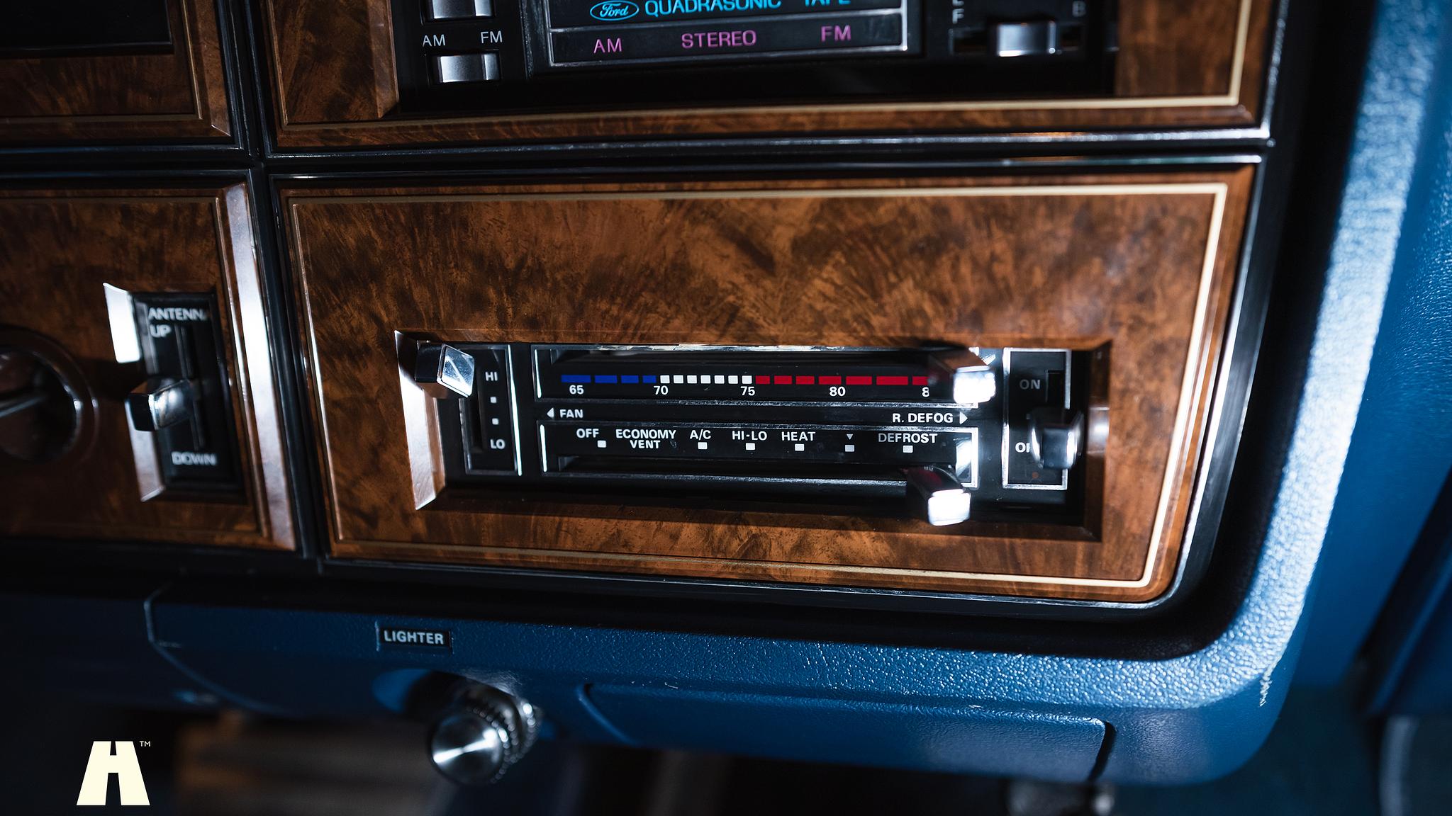 Innenraumfoto von 1979 Lincoln Continental (40)