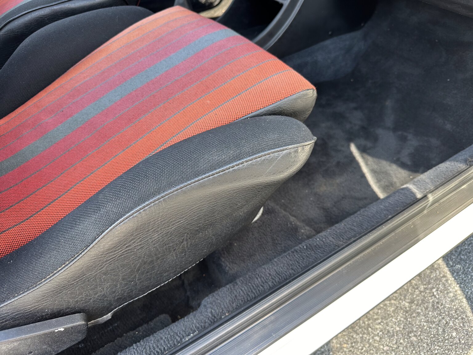 Innenraumfoto von 1983 Volkswagen Golf GTI