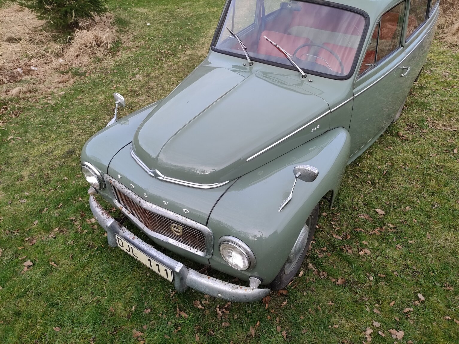 Exterior image of 1960 Volvo P210 Duett