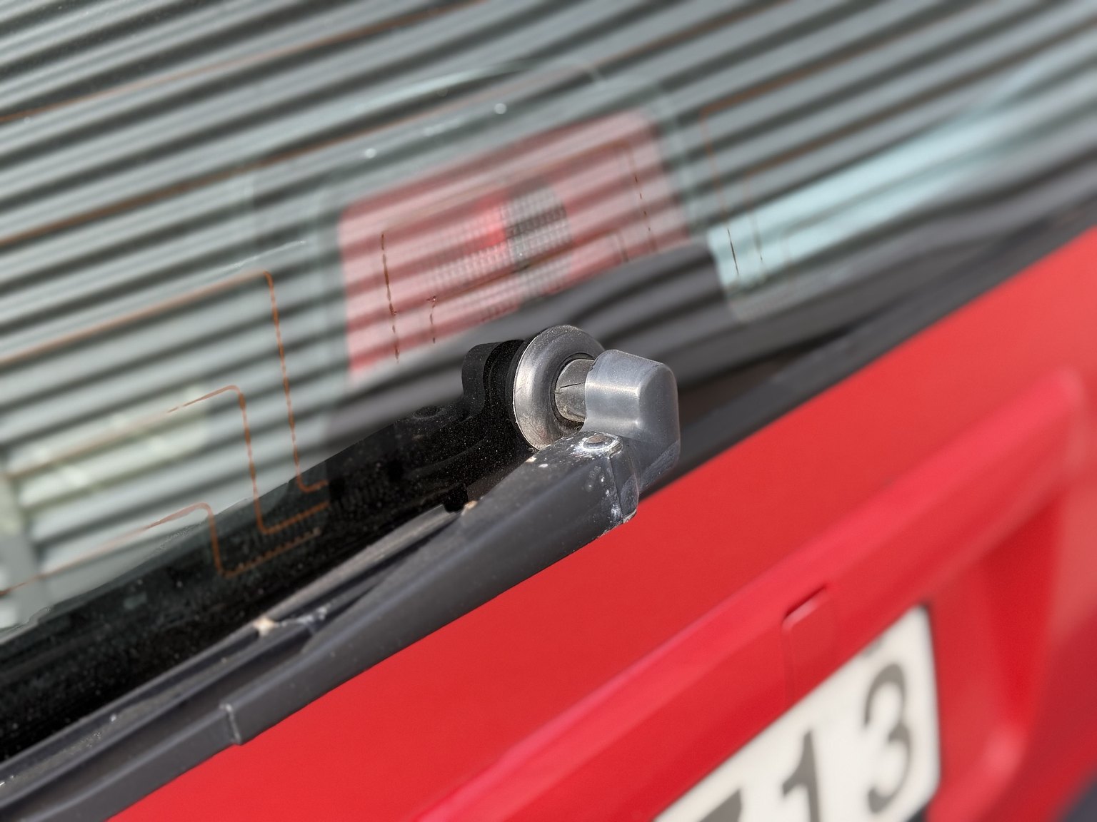 Exterior image of 1997 Volvo 850 R Kombi