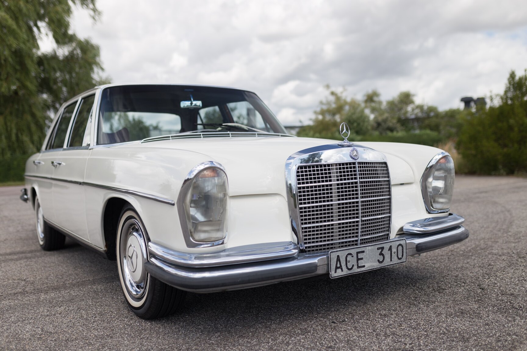 Exteriörbild på 1966  Mercedes-Benz 250 