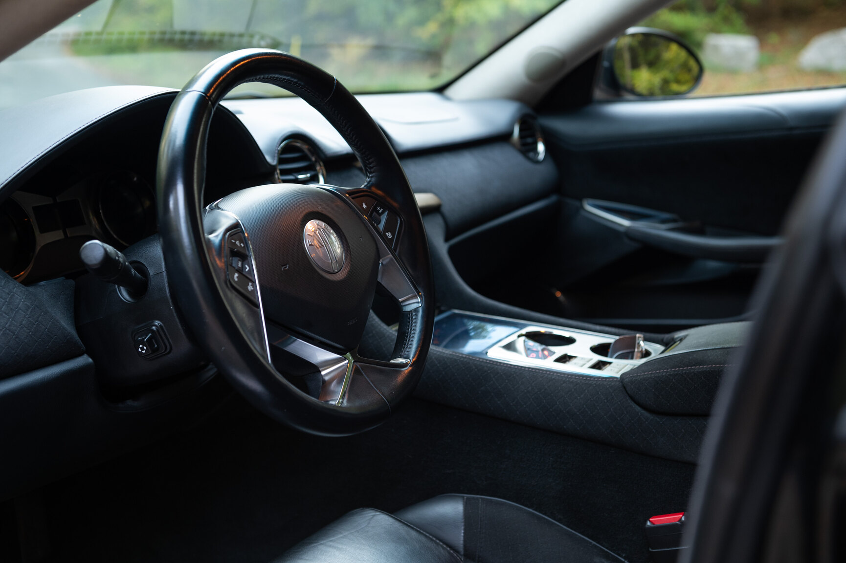 Interiörbild 2013 Fisker Karma ES
