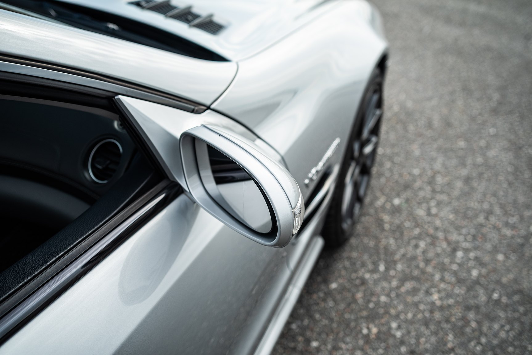Exterior image of 2002 Mercedes SL 55 AMG