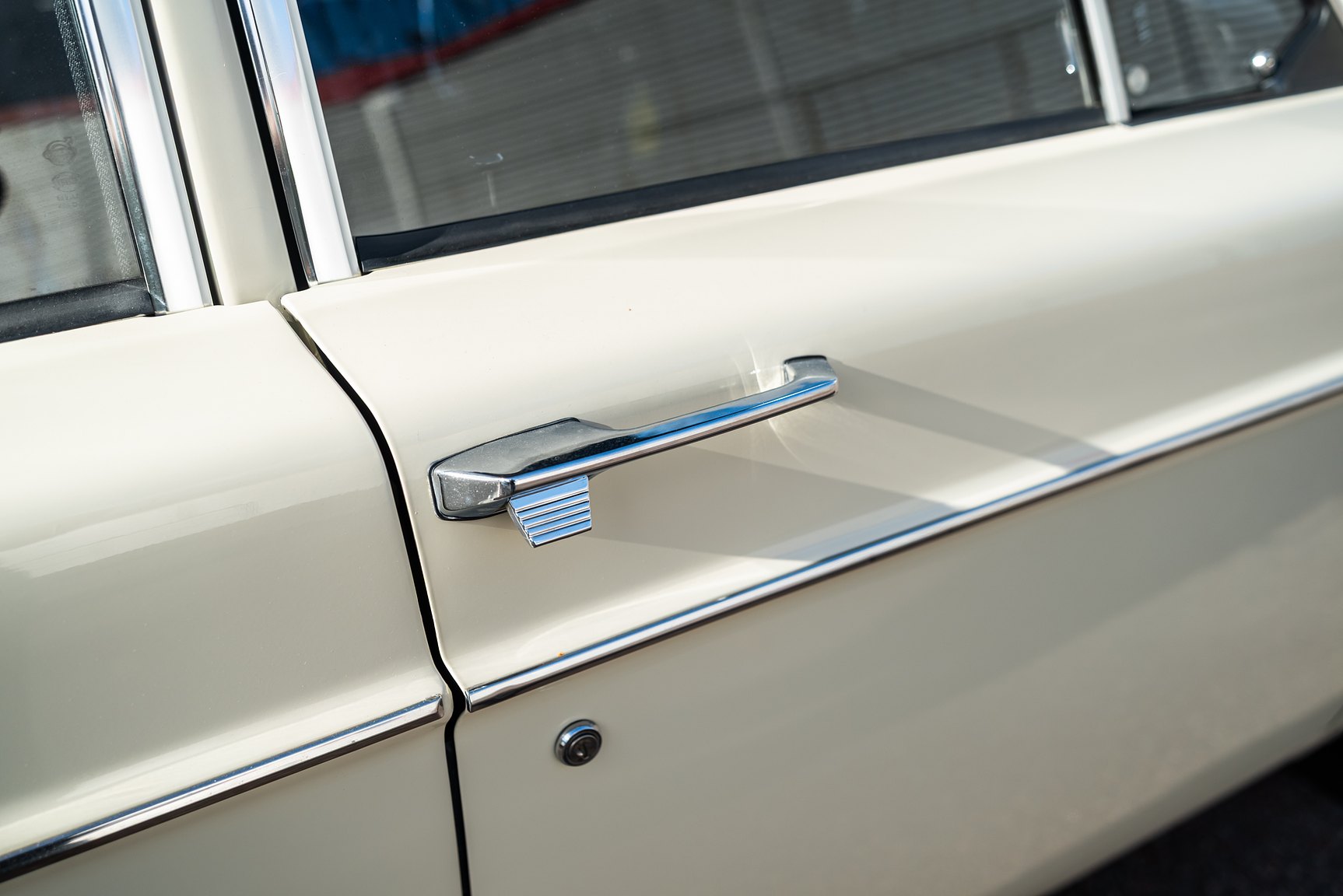 Exterior image of 1967 Volvo 144 1.8 