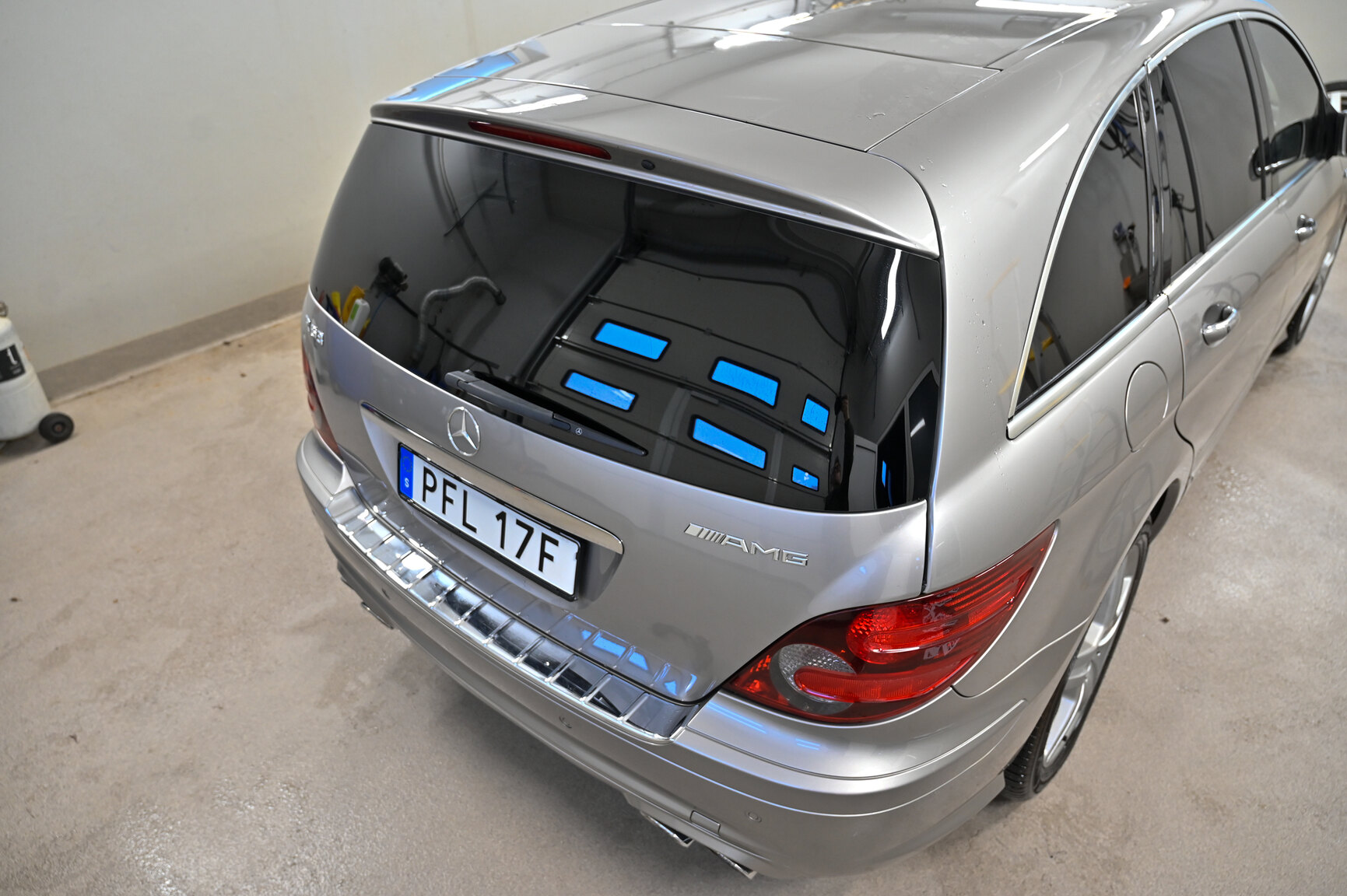 Exteriörbild på 2006 Mercedes-Benz R 63 AMG