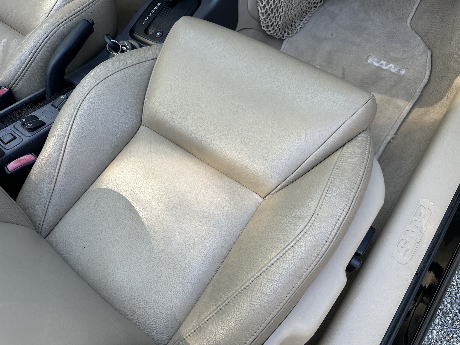 Interiörbild 2003 SAAB 9-3 Aero Turbo Cabriolet